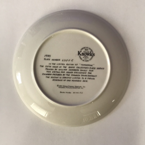 Annie “Tomorrow” collectable plate - Picture 3 of 5